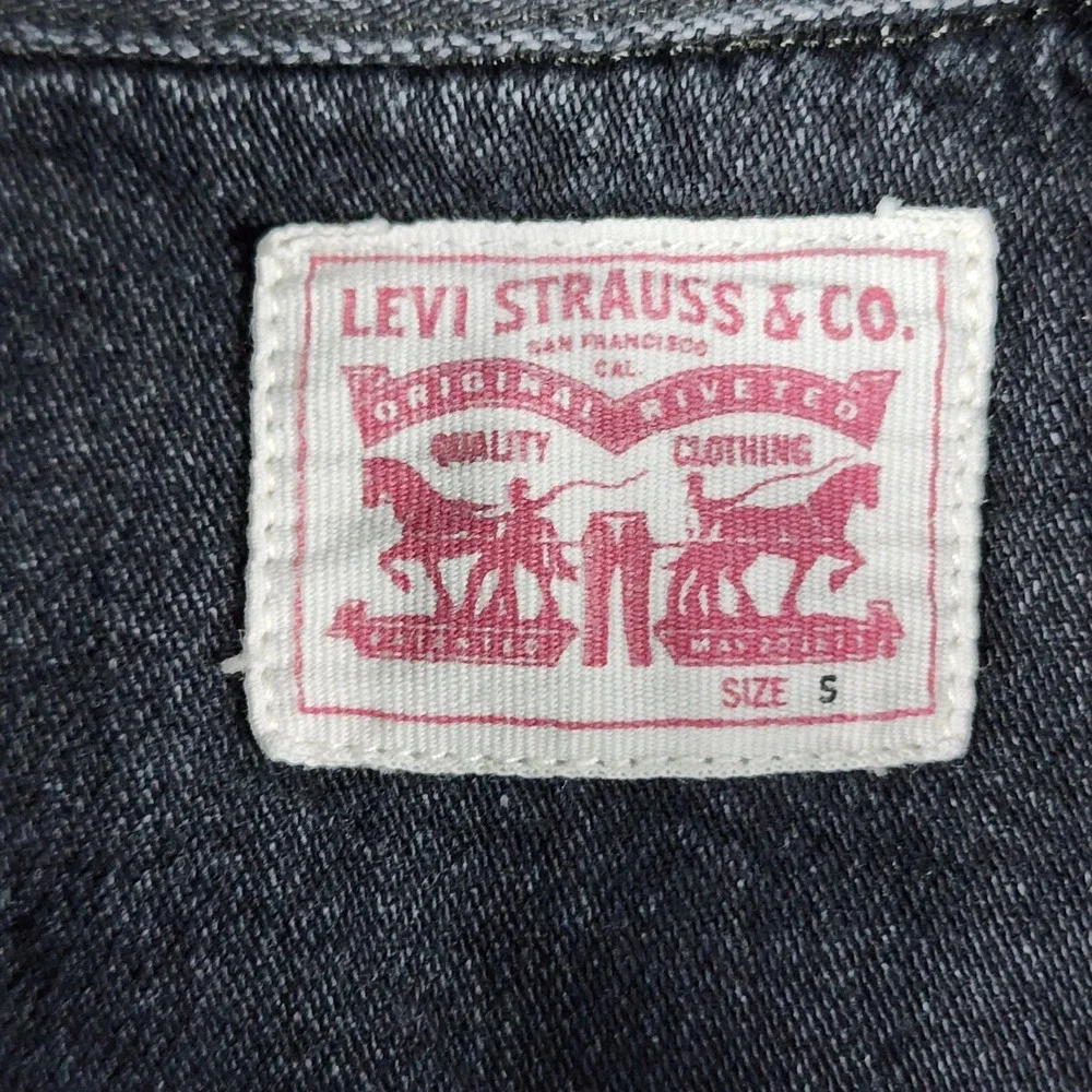 Levi's Western Shirt Mens Small Black Denim‎ Pearl Snap Two Tone Faded Cowboy